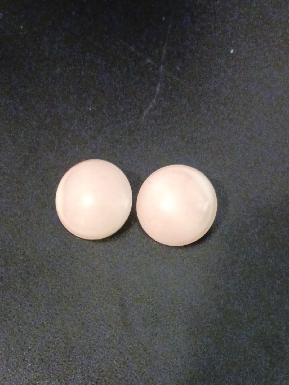 Round Peach/ Ivory Toned Clip-on Earrings
